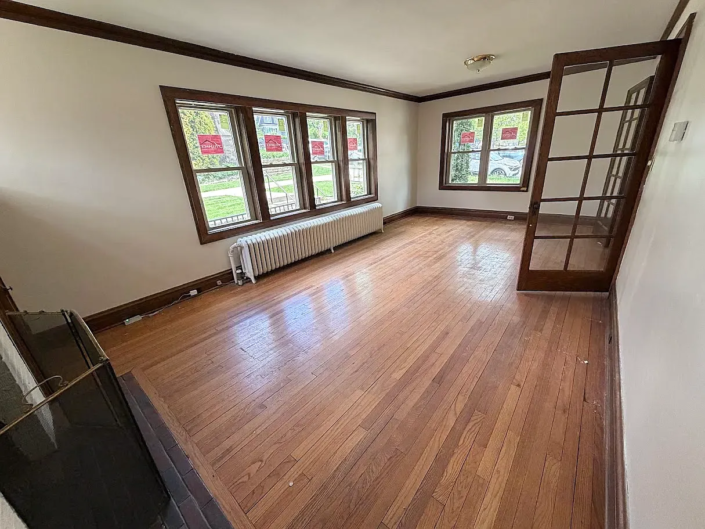 1825 Regent Ligingroom 2
