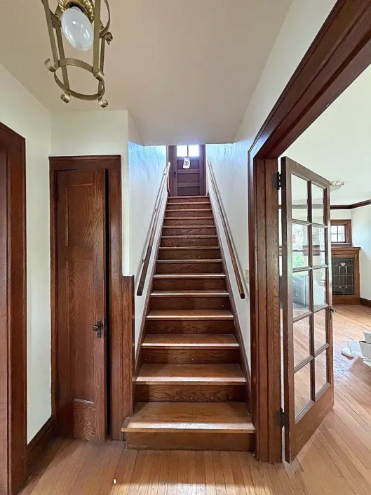1825 Regent Staircase