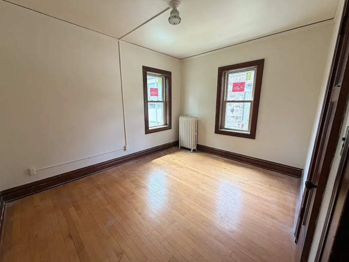 1825 Regent bedroom b3